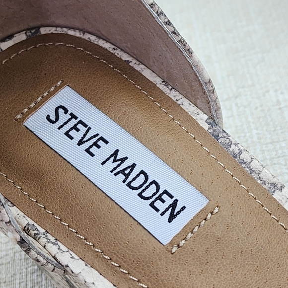 Steve Madden Women's Snake Skin Padded Adjustable Ankle Strap Dress Sandals - 10 - Picture 7 of 9